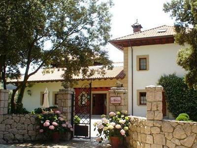 ארנוארו Hotel Posada La Robleda (Adults Only) מראה חיצוני תמונה