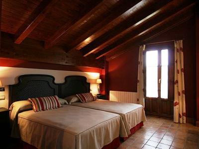 ארנוארו Hotel Posada La Robleda (Adults Only) מראה חיצוני תמונה